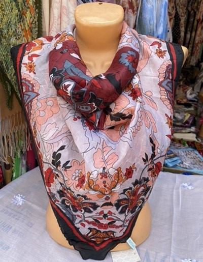 Хустка жіноча, шовк (р: 85*85см) придбати в роздріб №823154 - Kristal BG1224