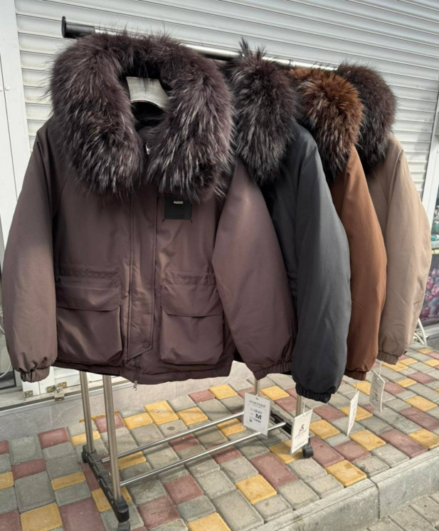 Зимова куртка жіноча плащівка, холофайбер м.917 (р:M-XL) 4 кольора в упаковці 3 штуки №764616 - Moda SE661