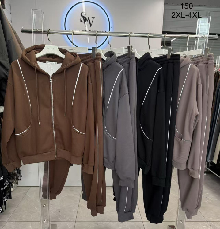 Костюм жіночий батал лакост на мікрохутрі м.150 (Розмір:2XL-4XL) 4 кольора в упаковці 3 штуки №764188 - Saint Zel3317
