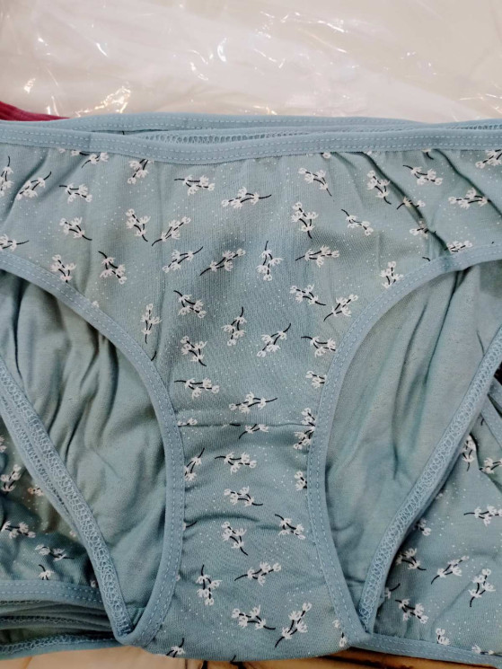 Труси жіночі, котон, (р. M, L, XL ), в упаковці 12 шт. №317612 - Karahan HR1930
