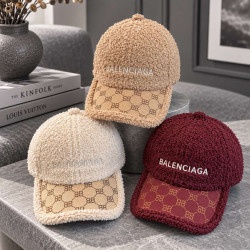 Кепка зимова жіноча BALENCIAGA, теді (Розмір: 56-59), мікс кольорів, в упаковці 5 штук №349050