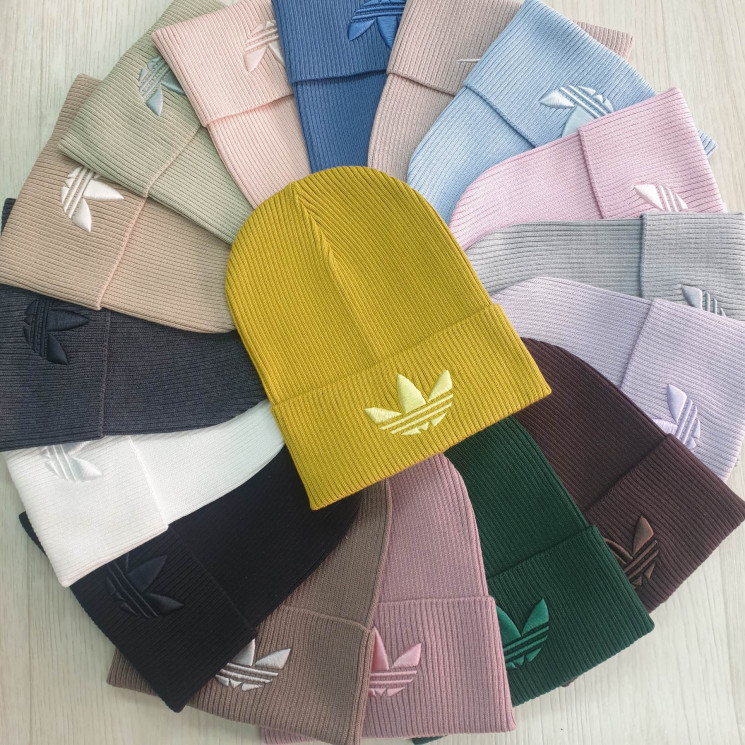 Шапка жіноча з відворотом на флісі "Adidas" (р: універсальний) мікс кольорів, в упаковці 5 шт. №377774 - Ventil SE 939