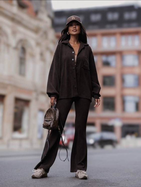 Костюм жіночий "двійка", вельвет на велюровій основі м. 1497 (р: 42-44, 46-48) №830947 - 
