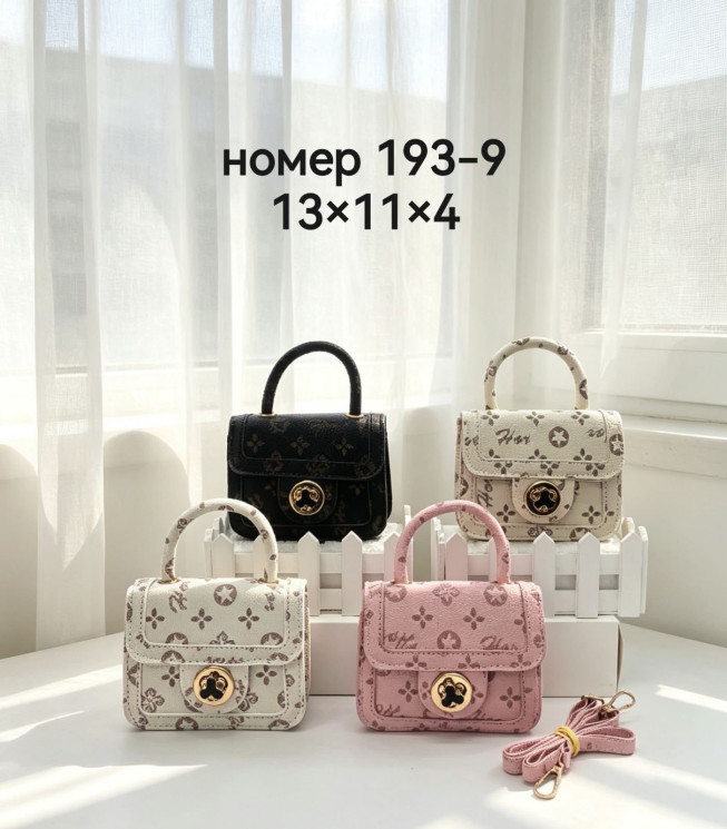Сумка дитяча "193-9" шкірзам, лак (р: 13*11*4см) 4 кольори №388154 - Tessa HR272